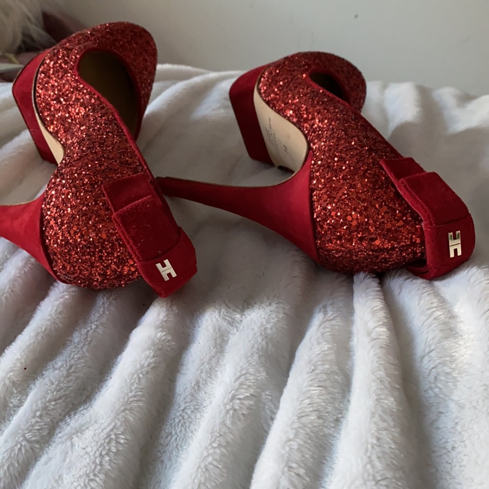 Red bow tie pumps - Picture 3 of 5